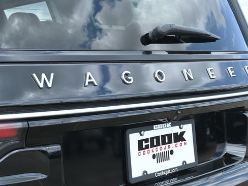 Used 2024 Jeep Wagoneer Series II w/ Flexible Seating Group AWD/4WD image 19