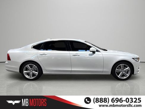 Used 2018 Volvo S90 T5 Momentum w/ Convenience Package AWD/4WD image 5