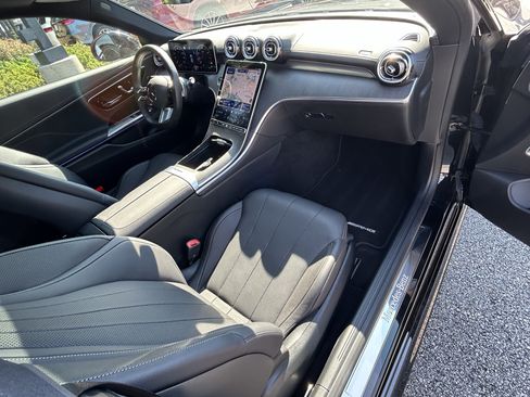 Certified 2025 Mercedes-Benz CLE 300 4MATIC Coupe image 39
