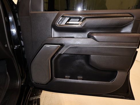 Used 2024 GMC Sierra 2500 AT4X w/ AT4X AEV Edition image 20