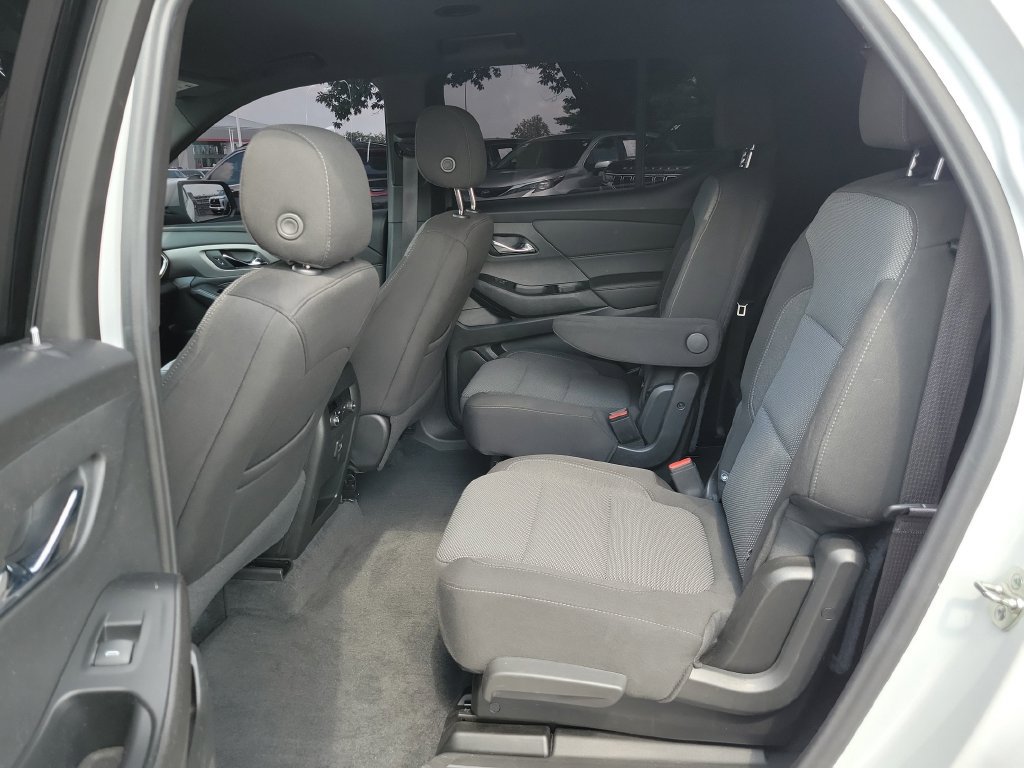 Used 2023 Chevrolet Traverse LT w/ Midnight/Sport Edition AWD/4WD image 26