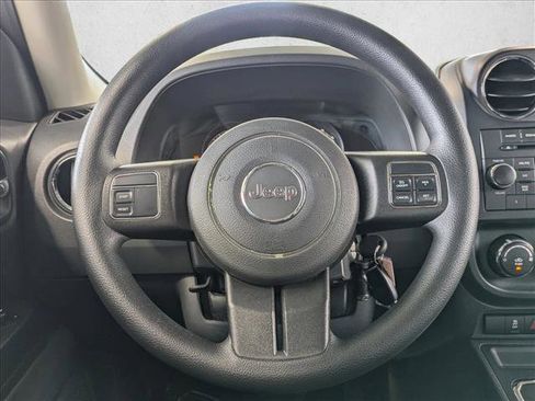Used 2016 Jeep Patriot Sport w/ Power Value Group AWD/4WD image 10