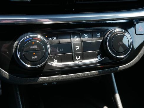 Used 2024 Buick Envista Sport Touring w/ Convenience I Package FWD image 24