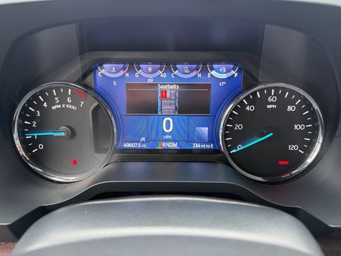 Used 2024 Ford Expedition Limited image 11