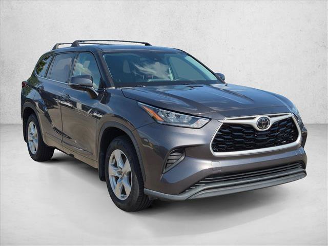 Used 2020 Toyota Highlander L FWD image 3
