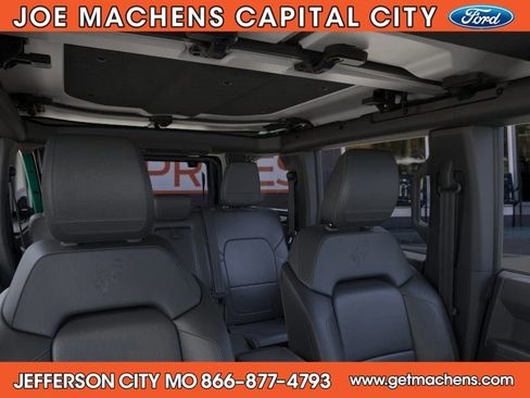 New 2025 Ford Bronco Badlands image 13