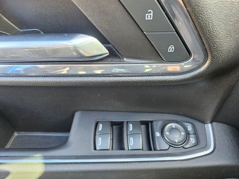 Used 2024 GMC Sierra 1500 Elevation image 26