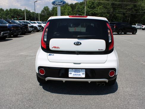 Used 2019 Kia Soul ! w/ Technology Package FWD image 7