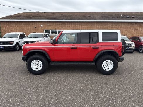 Used 2023 Ford Bronco Heritage Edition AWD/4WD image 3