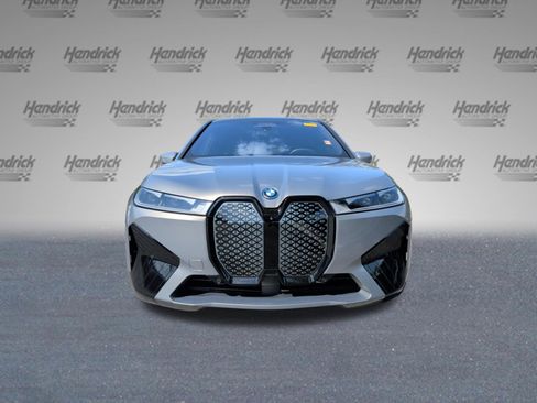 Used 2024 BMW iX xDrive50 w/ Premium Package AWD/4WD image 5