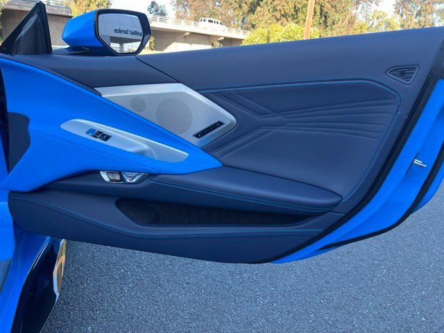 Used 2025 Chevrolet Corvette Z06 RWD image 28