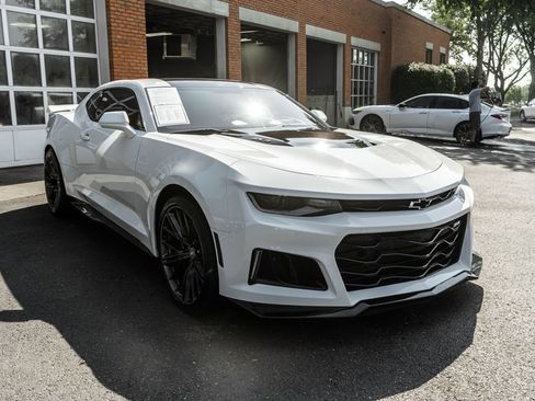 Used 2017 Chevrolet Camaro ZL1 RWD image 6