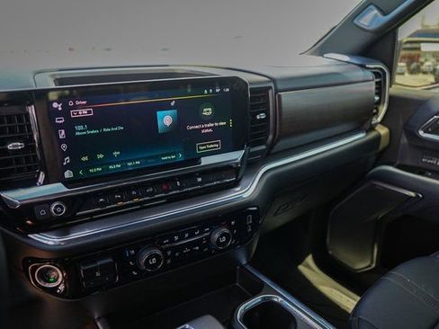 Used 2024 Chevrolet Silverado 1500 High Country w/ Technology Package image 23