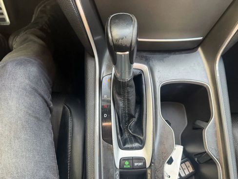 Used 2018 Honda Accord Sport image 20