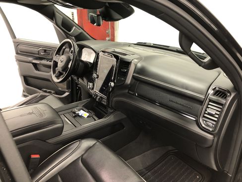 Used 2022 RAM 1500 Limited AWD/4WD image 15
