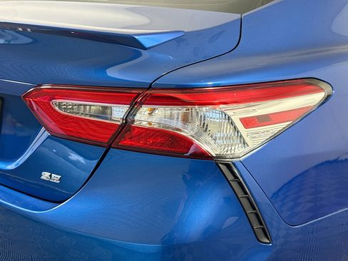 Used 2020 Toyota Camry SE FWD image 33