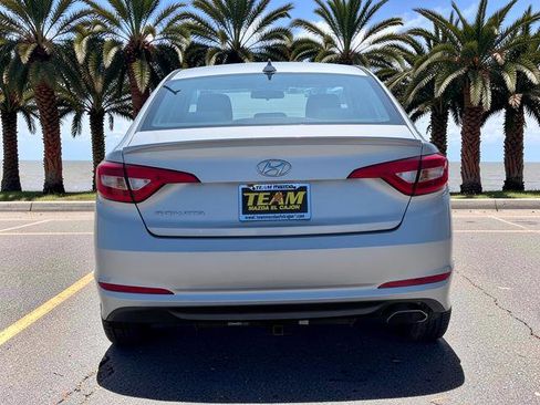 Used 2017 Hyundai Sonata SE FWD image 6