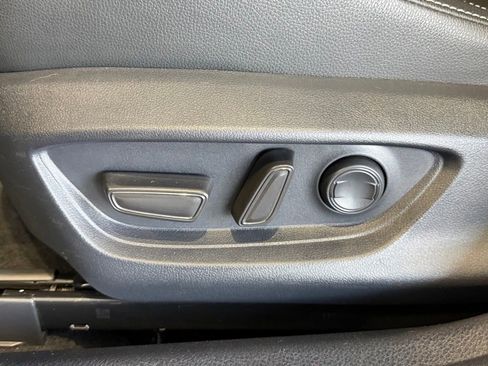 Certified 2025 Toyota Camry SE FWD image 22