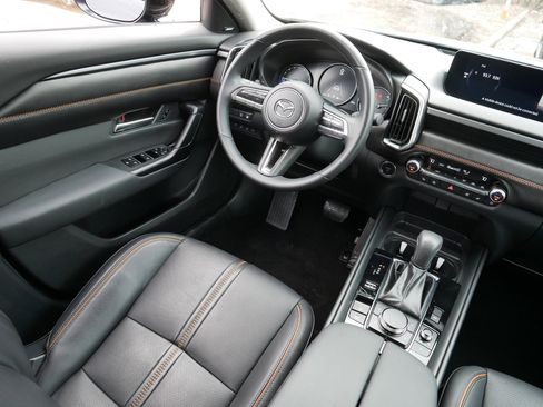 Used 2025 MAZDA CX-50 2.5 Hybrid w/ Premium Plus Pkg image 9