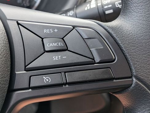 Used 2025 Nissan Kicks Play S FWD image 14