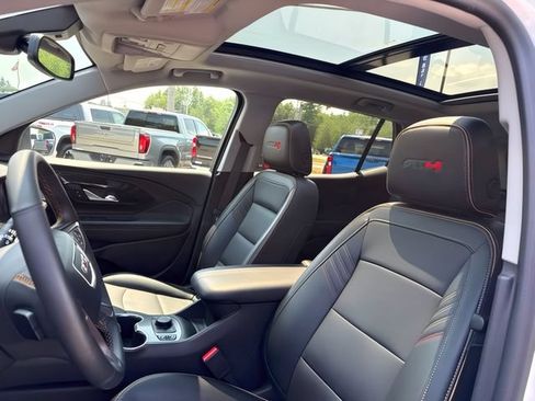 Used 2024 GMC Terrain AT4 AWD/4WD image 17