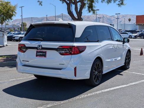 New 2026 Honda Odyssey Sport-L image 2