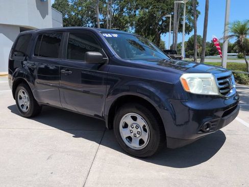 Used 2015 Honda Pilot LX image 2