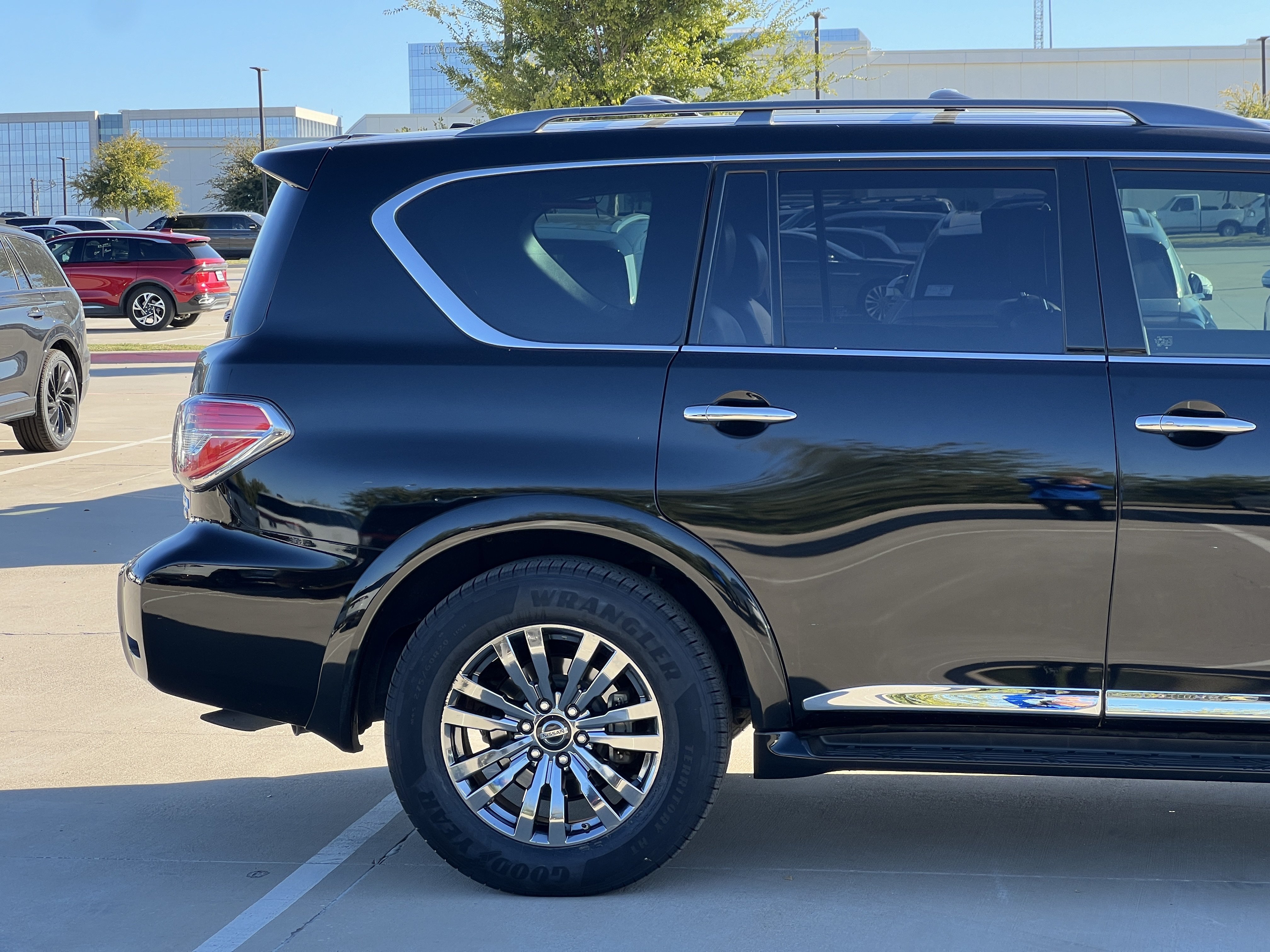 Used 2018 Nissan Armada Platinum w/ Captain Seat Package AWD/4WD image 11