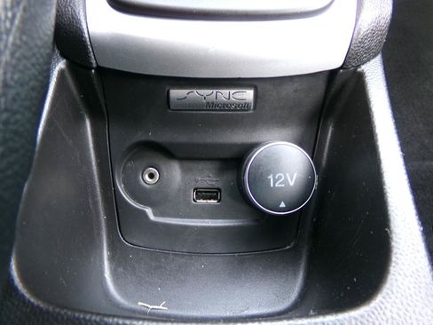 Used 2014 Ford Fiesta SE FWD image 19