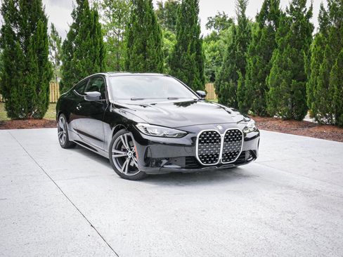 Used 2022 BMW 430i Coupe w/ Convenience Package RWD image 2