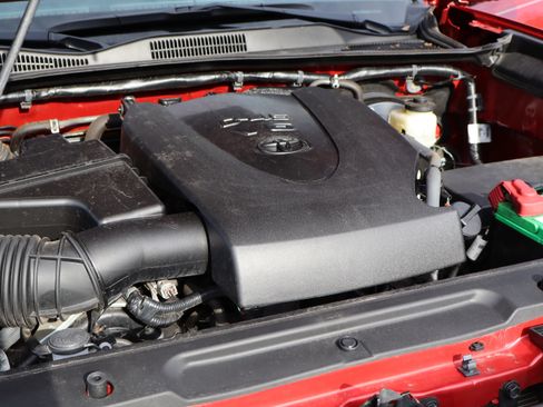 Used 2018 Toyota Tacoma TRD Off-Road w/ TRD Premium Off Road Package image 43