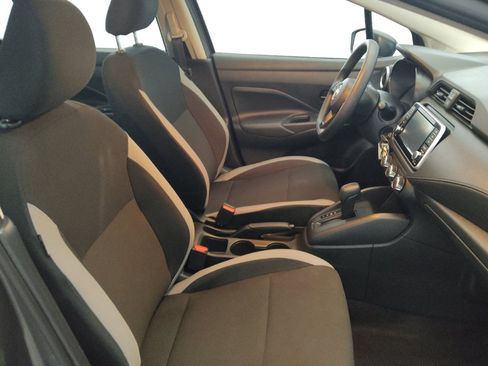 Used 2025 Nissan Versa S FWD image 21