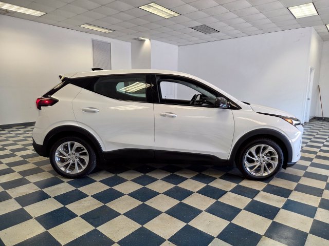 New 2027 Chevrolet Bolt LT w/ Comfort Package FWD image 8