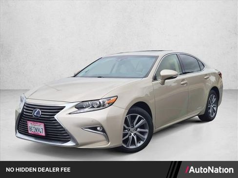 Used 2018 Lexus ES 300h w/ Navigation Package FWD image 1