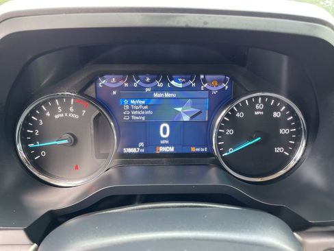 Certified 2024 Ford Expedition XLT image 9