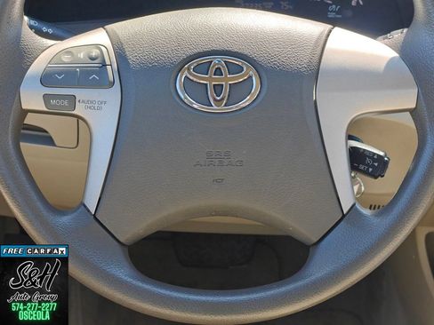 Used 2009 Toyota Camry LE FWD image 5