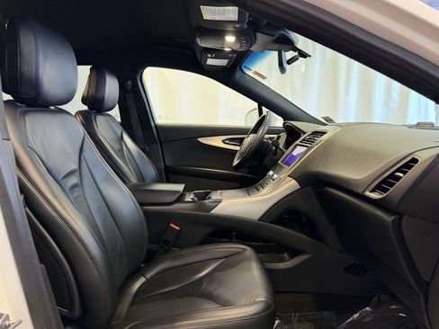 Used 2020 Lincoln Nautilus Premier w/ Equipment Group 101A image 15