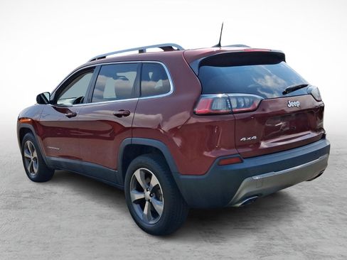 Used 2019 Jeep Cherokee Limited w/ Luxury Group AWD/4WD image 4