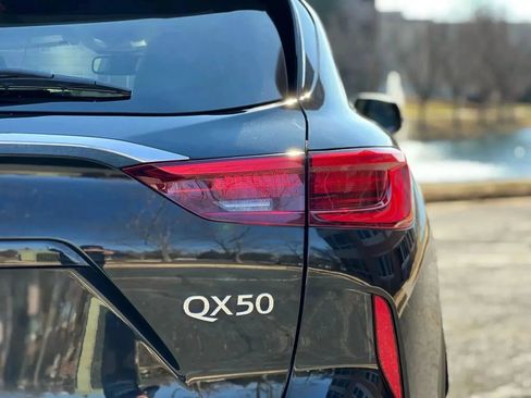 Used 2021 INFINITI QX50 Essential AWD/4WD image 12