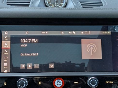 New 2026 Porsche Macan Turbo image 18