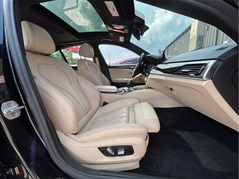 Used 2018 BMW 530i w/ Premium Package RWD image 47