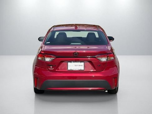 Used 2022 Toyota Corolla LE FWD image 6