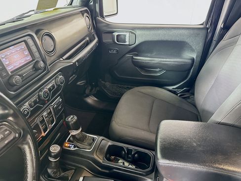 Used 2020 Jeep Wrangler Unlimited Sport S image 22