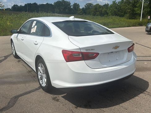 Used 2023 Chevrolet Malibu LT FWD image 3