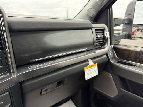 New 2026 Ford F250 Lariat w/ FX4 Off-Road Package AWD/4WD image 25