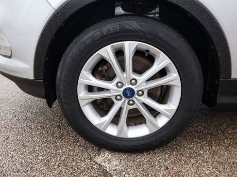 Used 2018 Ford Escape SEL w/ Ford Safe & Smart Package image 31