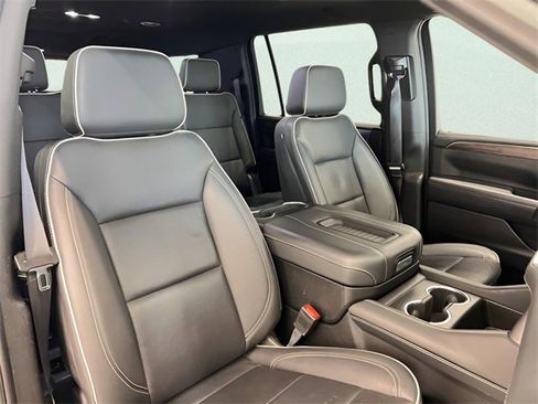 Certified 2024 Chevrolet Suburban Premier image 16