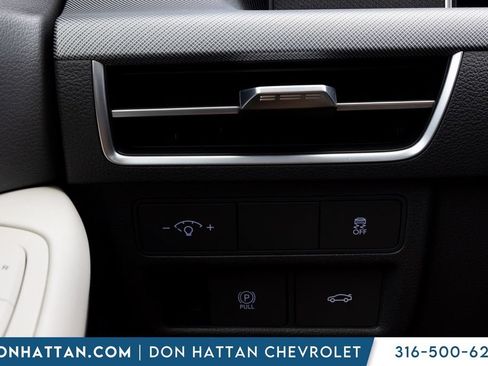 Used 2025 Hyundai Sonata SEL FWD image 11