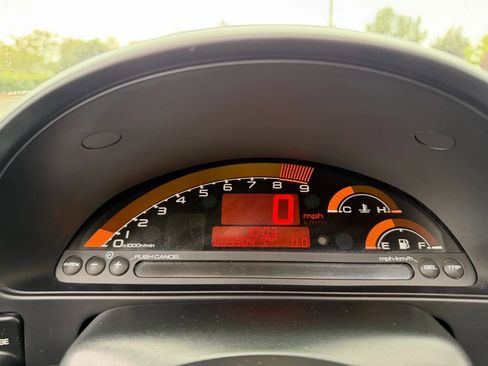 Used 2005 Honda S2000 image 13