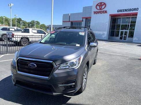 Used 2022 Subaru Ascent Touring w/ Popular Package #2A AWD/4WD image 1